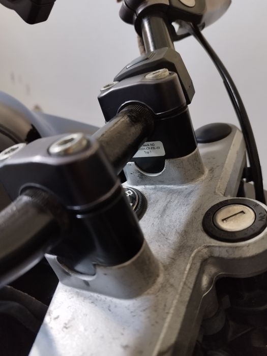 BMW R 1150 GS  .