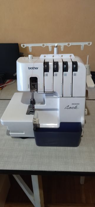 Оверлок побутовий  brother