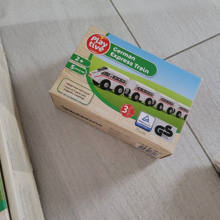 Tory drewniane play tive