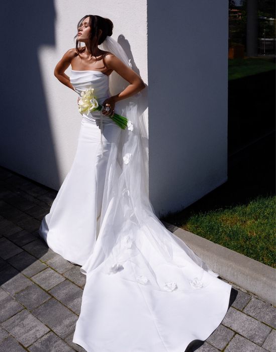 Весільне атласне плаття Milla Nova