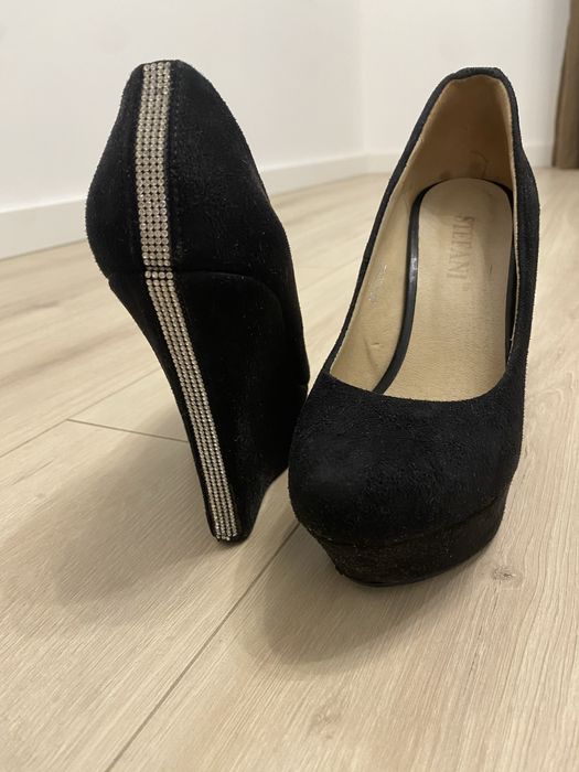 Туфлі жіночі 36розмір В гарному стані