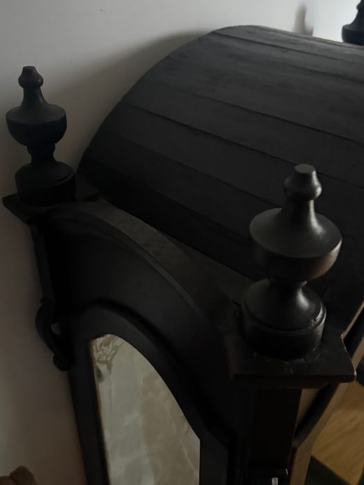 Oratório antigo, cerca de 1.5metro de altura em madeira .