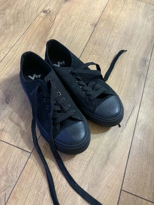 Trampki, nowe, rozm 37
