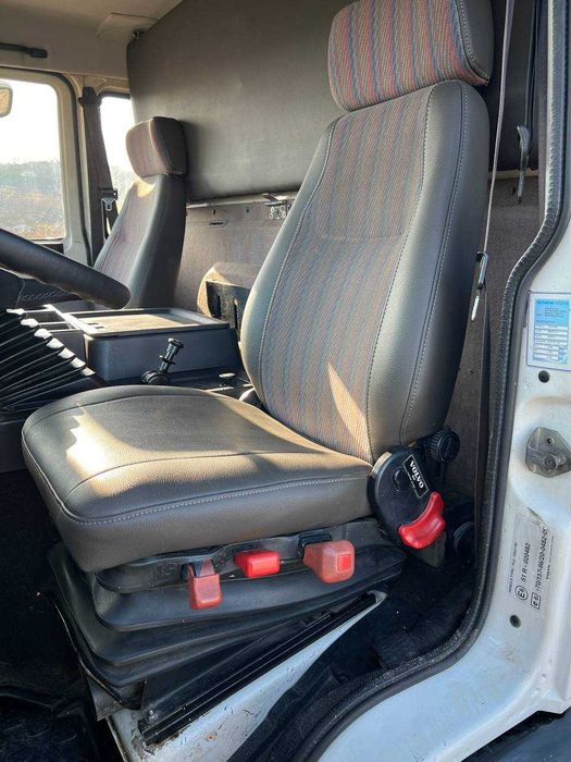 Volvo FL6 1998 | Евакуатор 8,5 м | На ходу | Документи спецавто