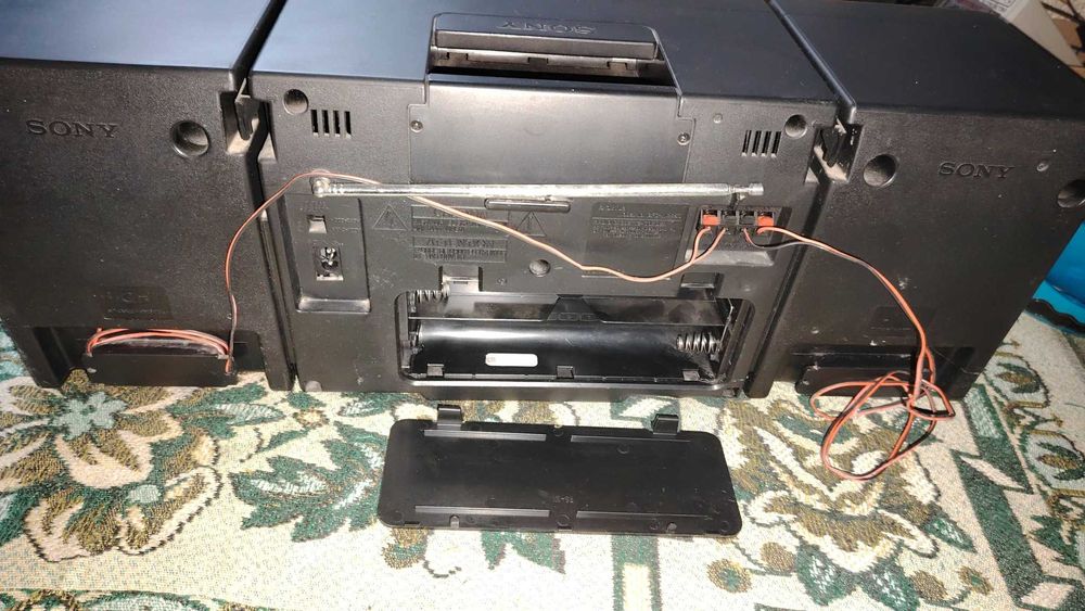 Продам музичний центр Sony cfs-w445s.