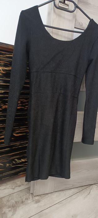 Czarna brokatowa mini xs
