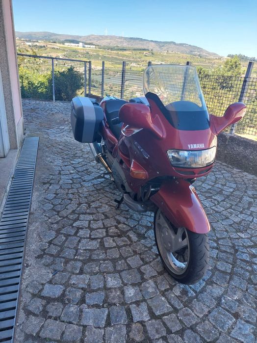 YAMAHA GTS 1000 bem estimada.