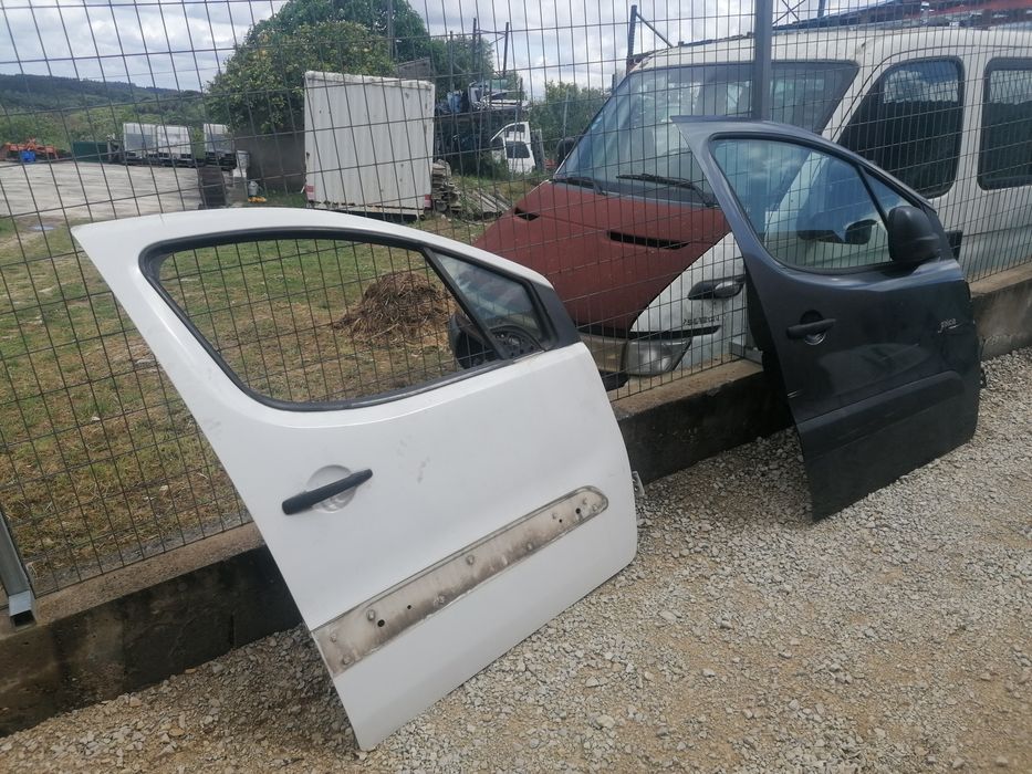 Porta frente Citroën berlingo ou peugeot partner de 2008 a 2018