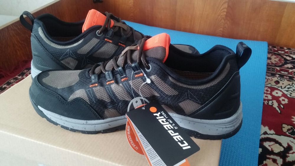 Мужские кроссовки ICE PEAK waterproof AWS, новые.