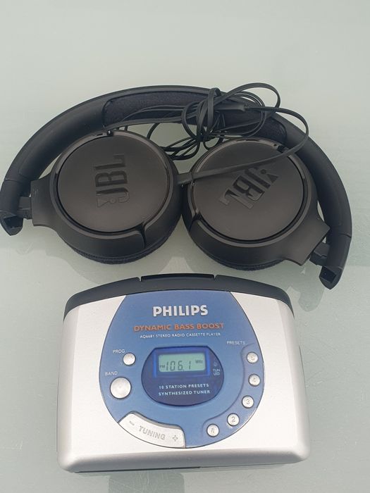 Odtwarzacz przenośny walkman Philips aq6681 z radiem