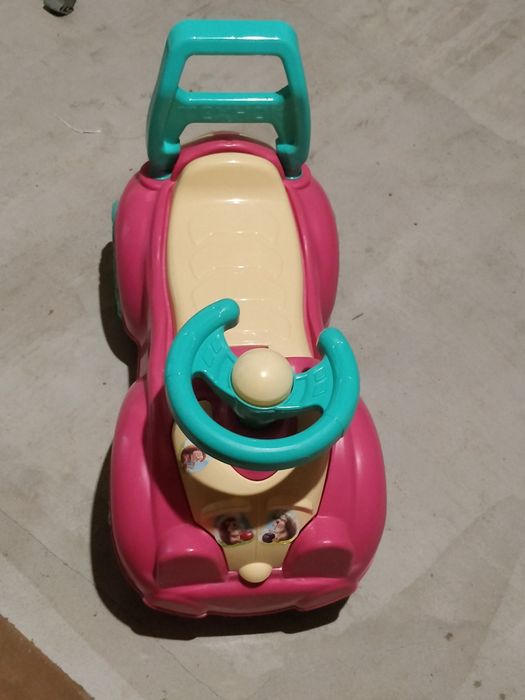 Толокар-машинка .