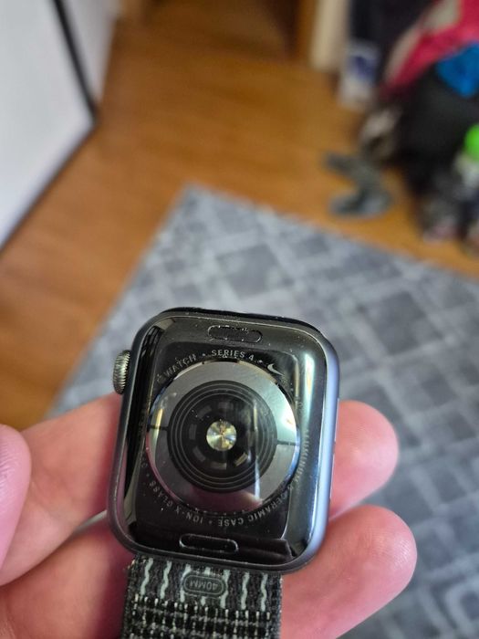 Apple Watch Series 4 Nike+ 40 mm