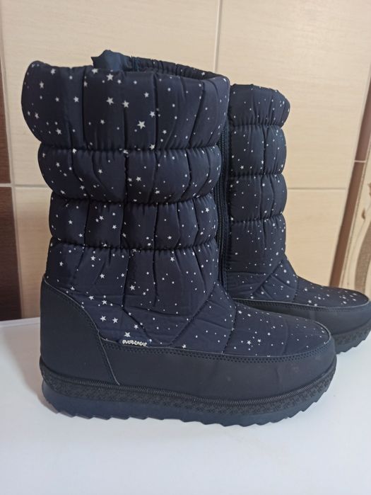 Жіночі чобітки дутіки