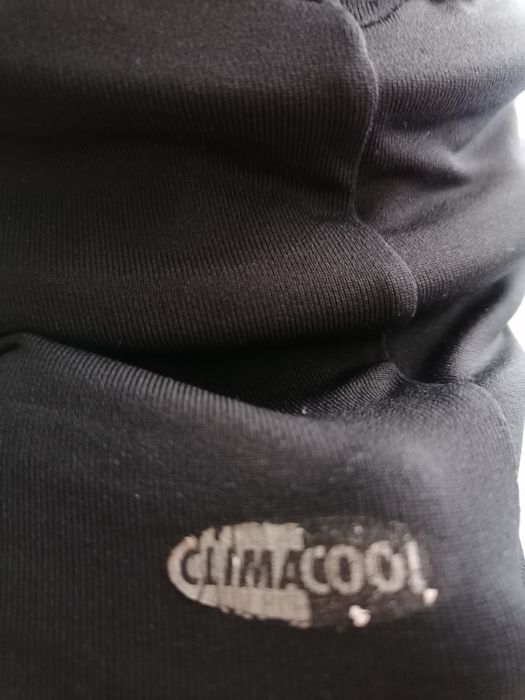 Top Desportivo preto Adidas tam. 36 ou S