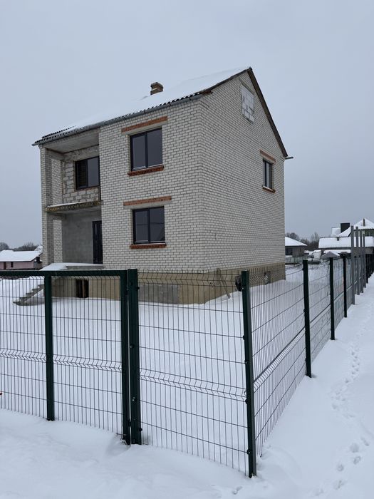 Житловий будинок у затишному місці