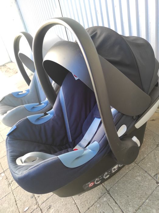 Par de ovinhos/ cadeiras auto Cybex