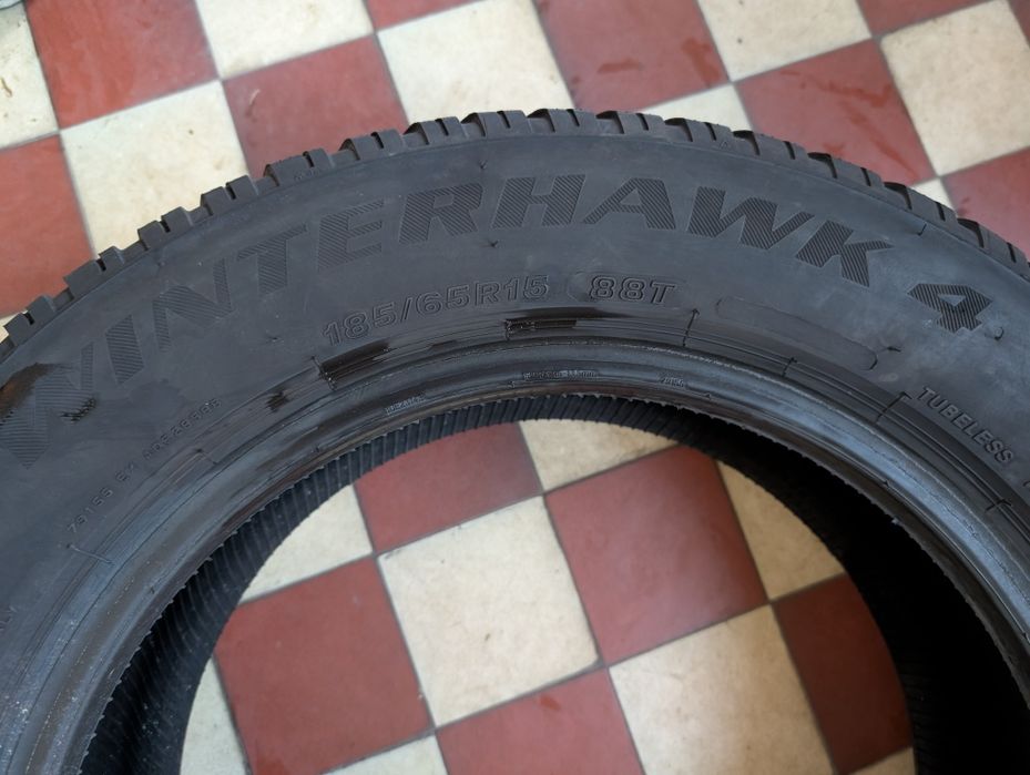 Firestone Winterhawk 4 185/65R15 88T #500D