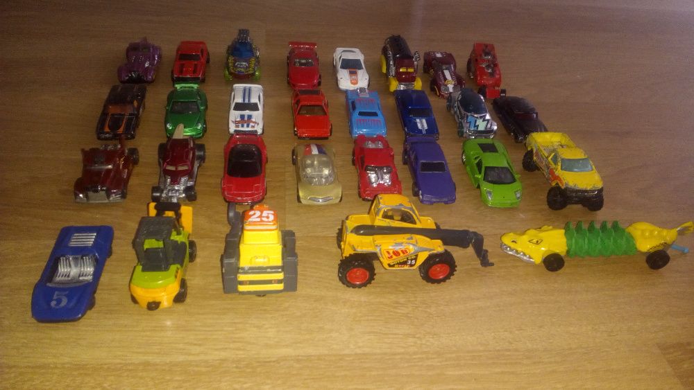Машинки Hot Wheels