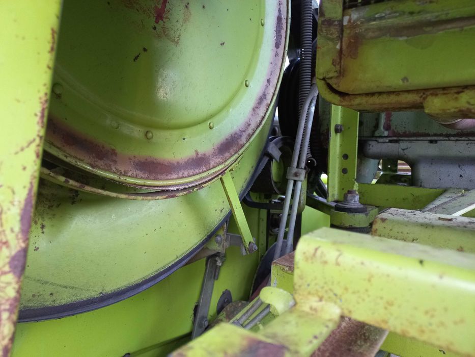 Комбайн Claas Cosmos