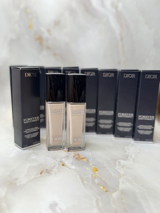 Консілєр від темних кіл коректор Dior Forever 0N