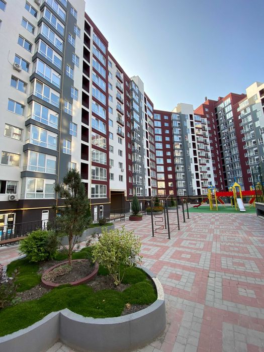 продам двокімнатну квартиру в центрі міста поруч ратуша та парк ЖР Княгинин Галицька Васильянок