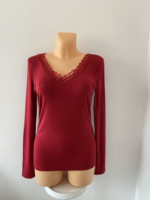 *Reserved *Elegancka Bluzka z koronką 40