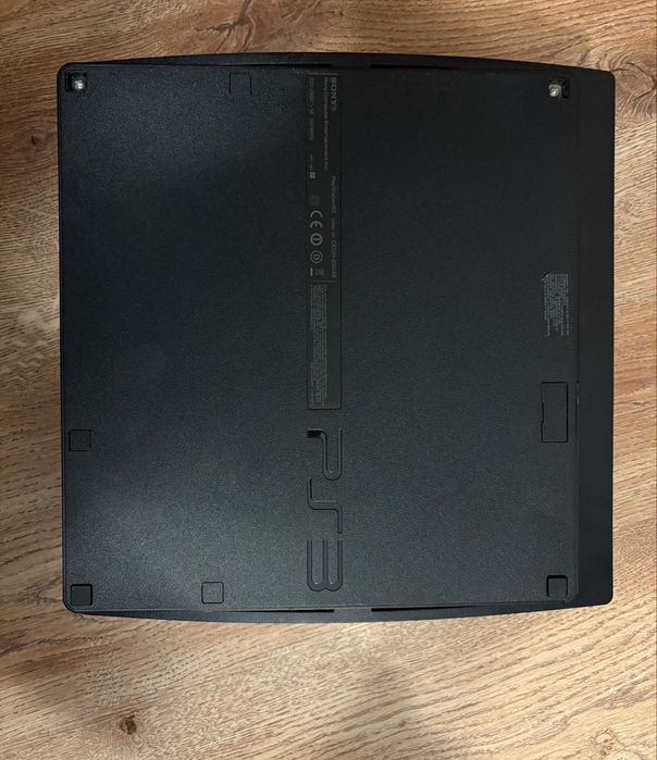 PlayStation 3 Slim 320 GB + 9 gier