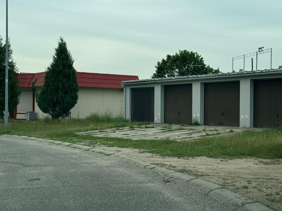 Garaż Bema Żagań Własność
