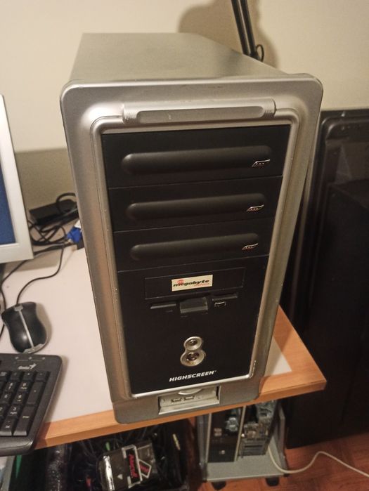 Torre computador Pentium 4