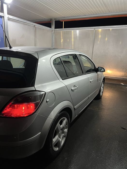 Opel Astra H 2008 1.4 foto 3