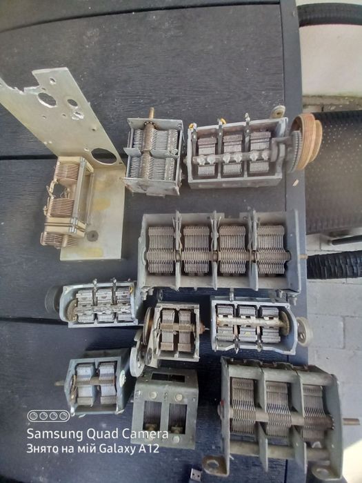 Кондексатори змінної ємкості