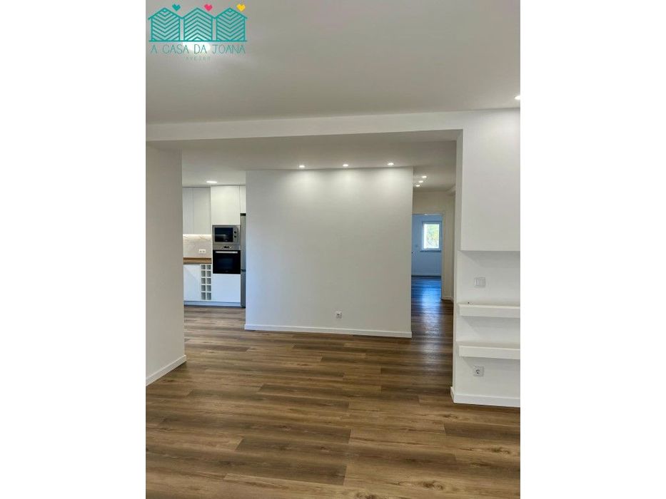 Apartamento T3 com garagem em Coimbra