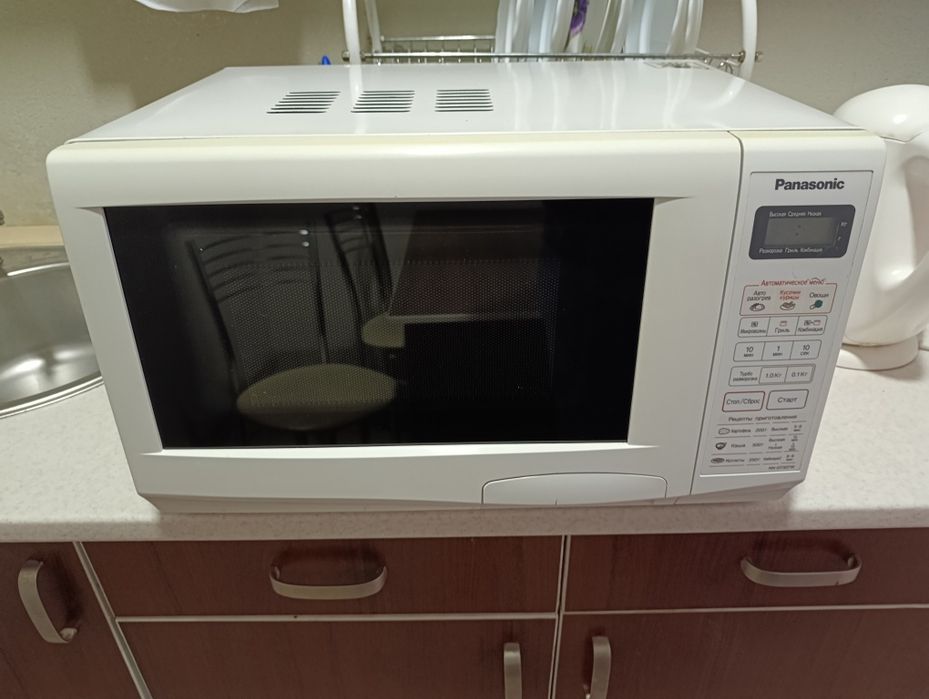 Мікрохвильовка Panasonic NN-GT337W 800Вт, гриль 1100Вт
