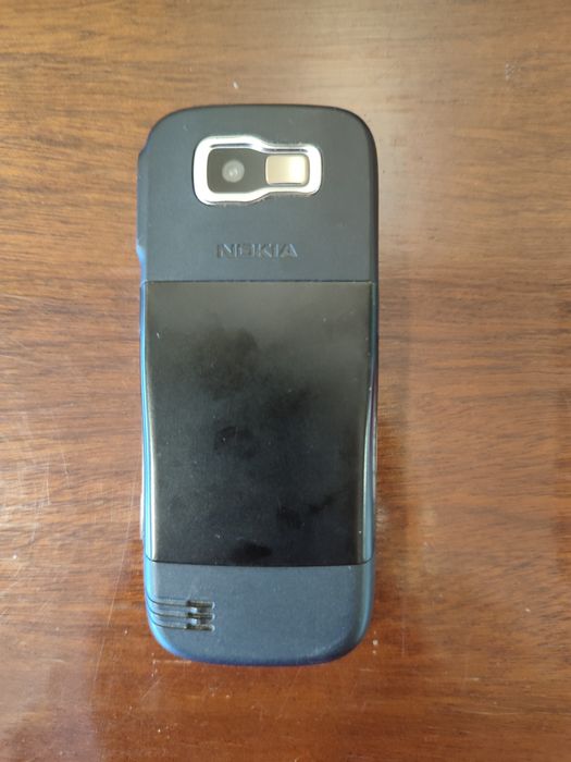 Old Nokia phone working, with charger64168925106947122