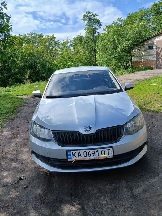 Шкода фабія 2015р