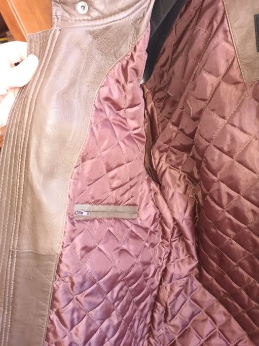 Casaco homem castanho de pele (ArMA)