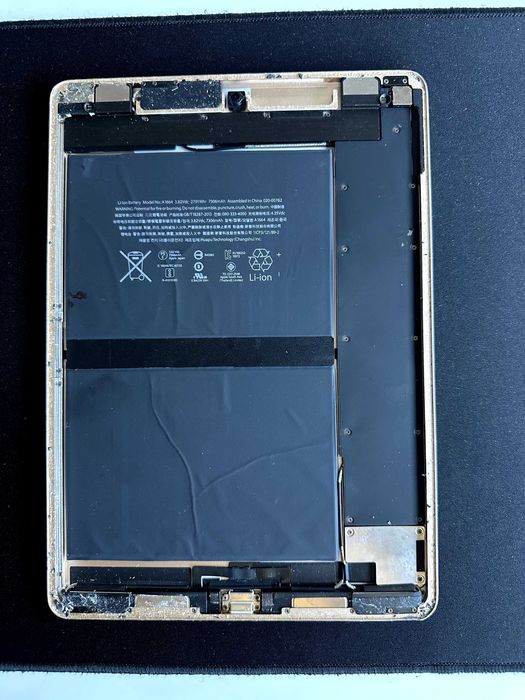 iPad Pro 9.7 WiFi (for parts)64584710384001121