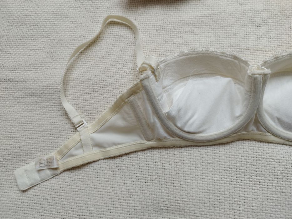 Piękny biustonosz ecru Dalia r. 65D