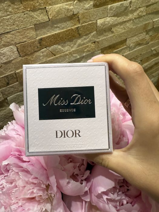 Dior Miss Dior Essence  Парфумована вода 50 ml оригінал