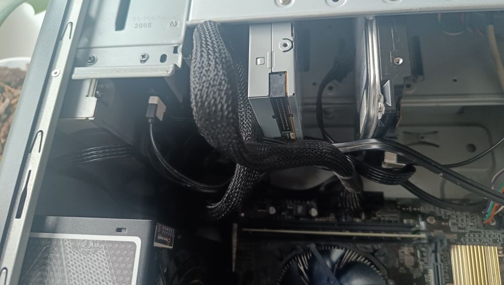 Офісний ПК intel core i5-7400/RAM 8gb/ 120gb SSD/500gb HDD