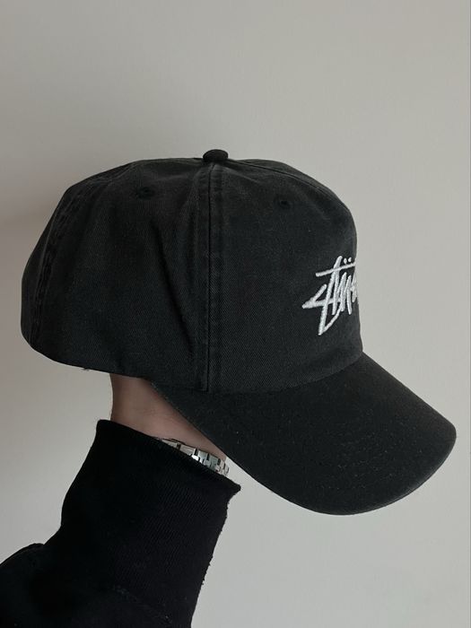 Boné Stussy Preto
