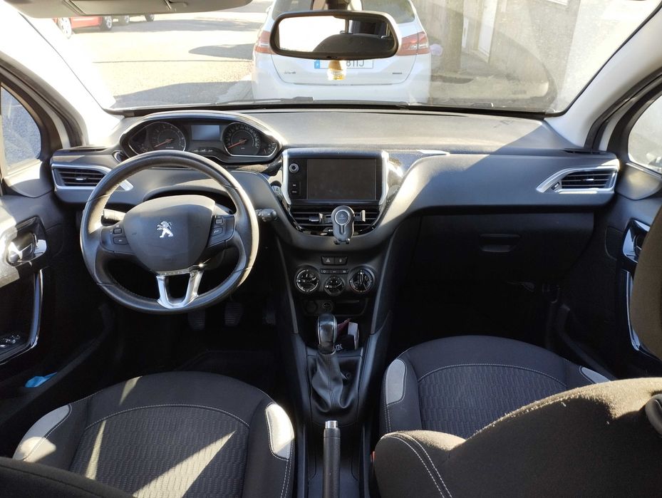 Peugeot 208 1.2 VTI Style Gasolina 2015