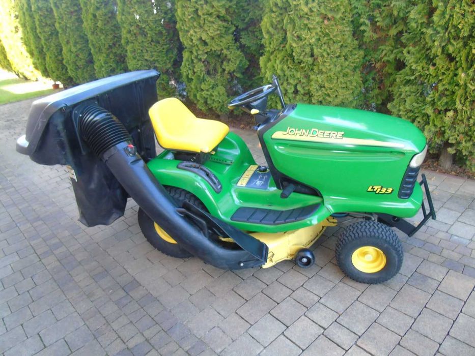 Traktorek kosiarka JOHN DEERE LT 133  13KM z pompą  kosz PO SERWISIE