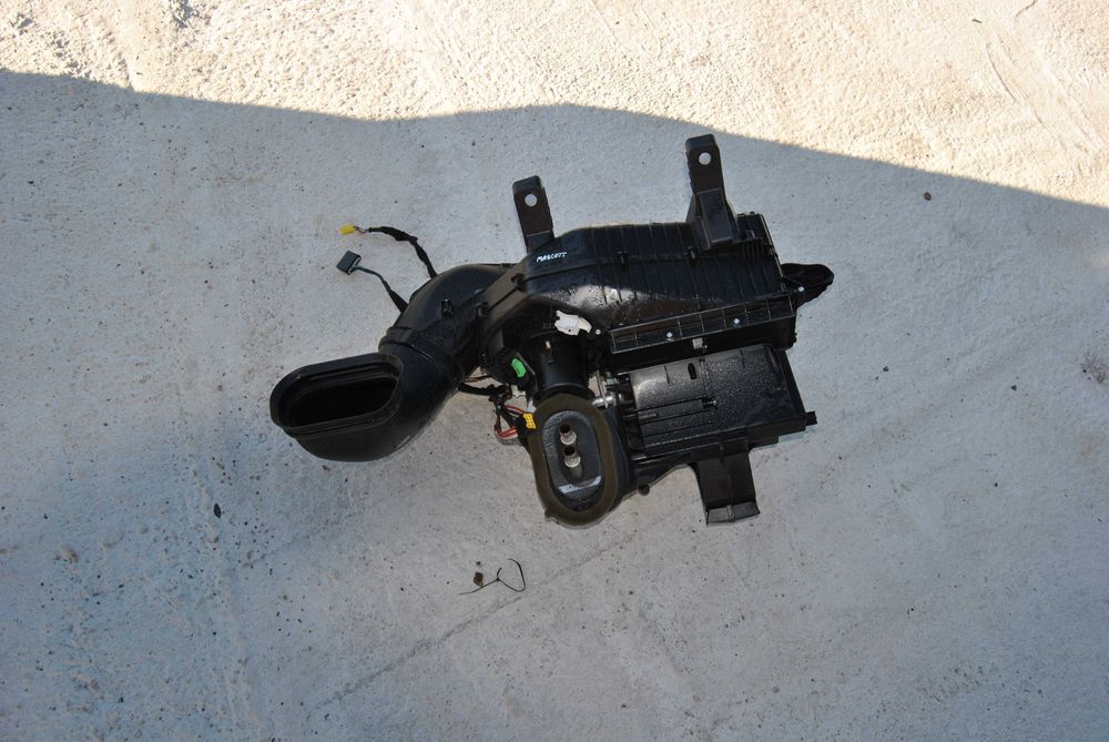 Nagrzewnica Renault Mascott 3.0 DCi 2006r