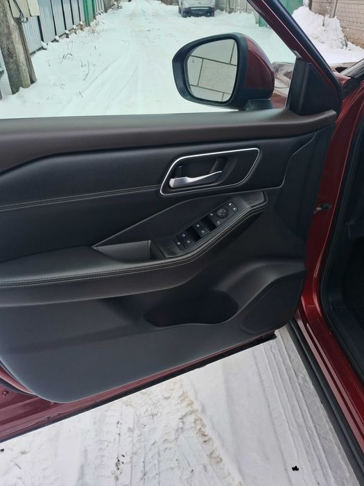 Продам NISSAN Rogue