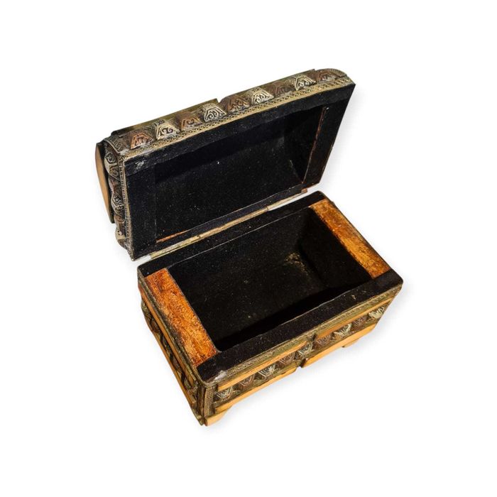 Caixa de Jóias em Osso e Metal