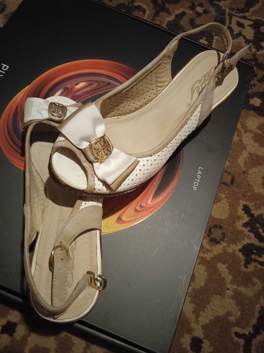 Босоножки/Шлепки/39р...