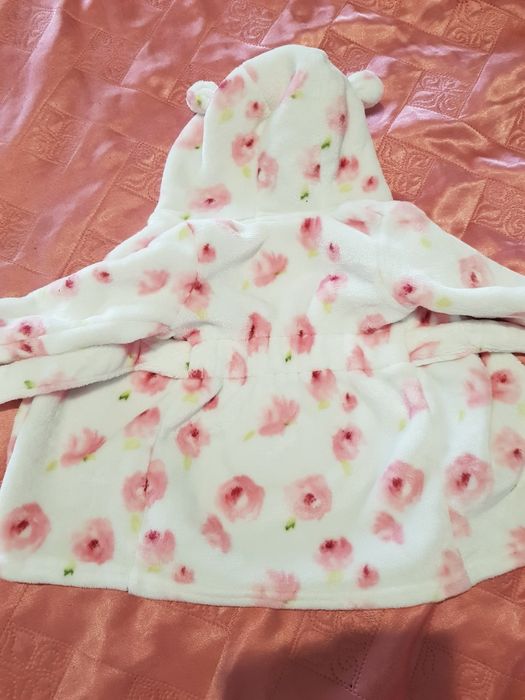 Халатик детский на 3-6 мес