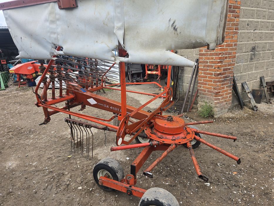 Zgrabiarka Kuhn GA 4101 GM tandem