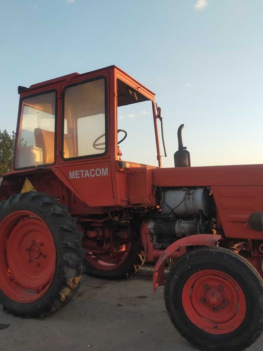 Продам Трактор Т25